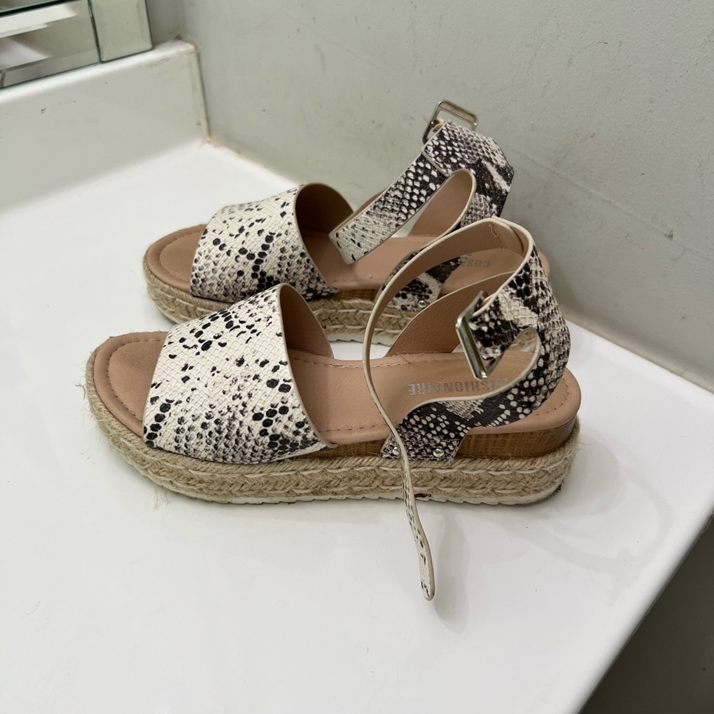 Snakeskin print platform sandals